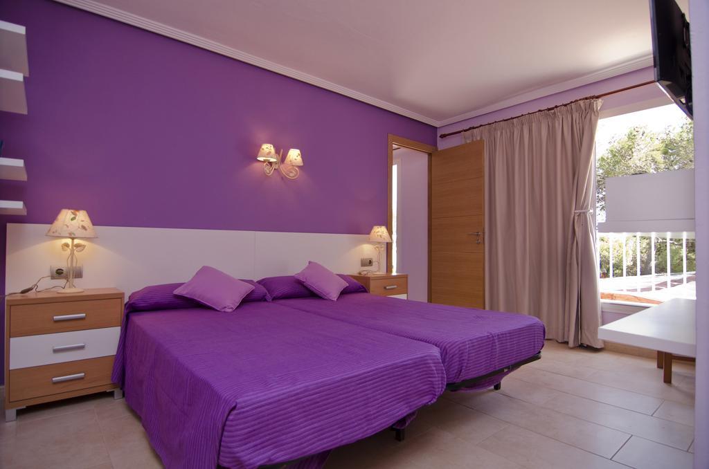 Hostal Cala Boix Эс-Кана Экстерьер фото