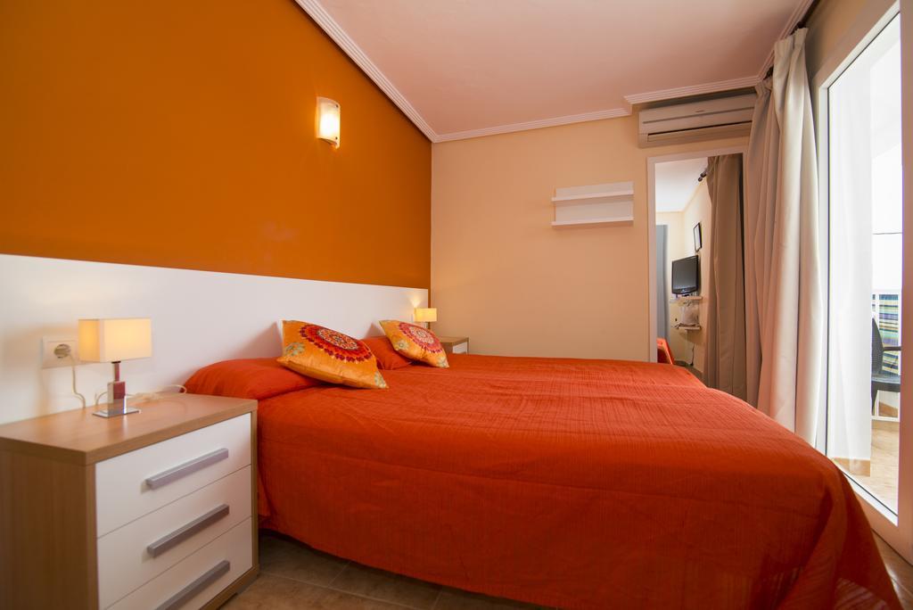 Hostal Cala Boix Эс-Кана Экстерьер фото