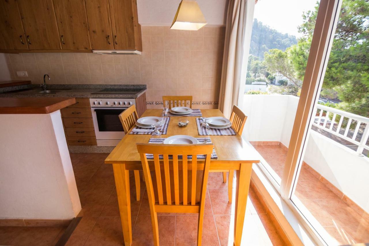 Hostal Cala Boix Эс-Кана Экстерьер фото